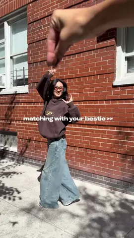 Twinning on our NY college tour 👯‍♀️  #princesspolly #matching #OOTD 