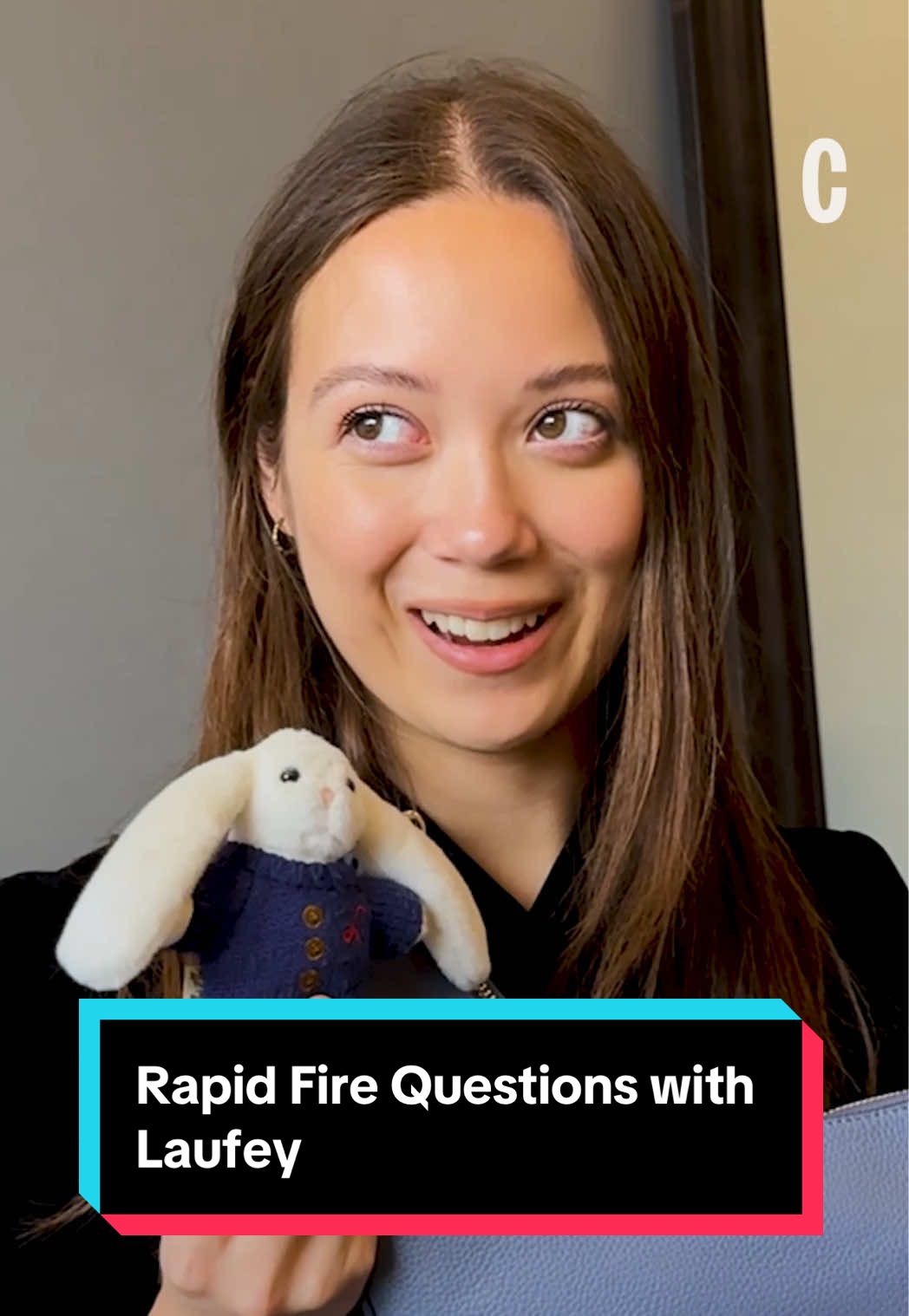 Key takeaway: @Mei Mei the Bunny is really the star of the show. We caught up with the star of @kate spade new york’s Fall 2025 campaign @laufey to ask about everything from updates about #meimei to what she carries in her #KateSpade Duo handbag.  #laufey #laufeyedit 