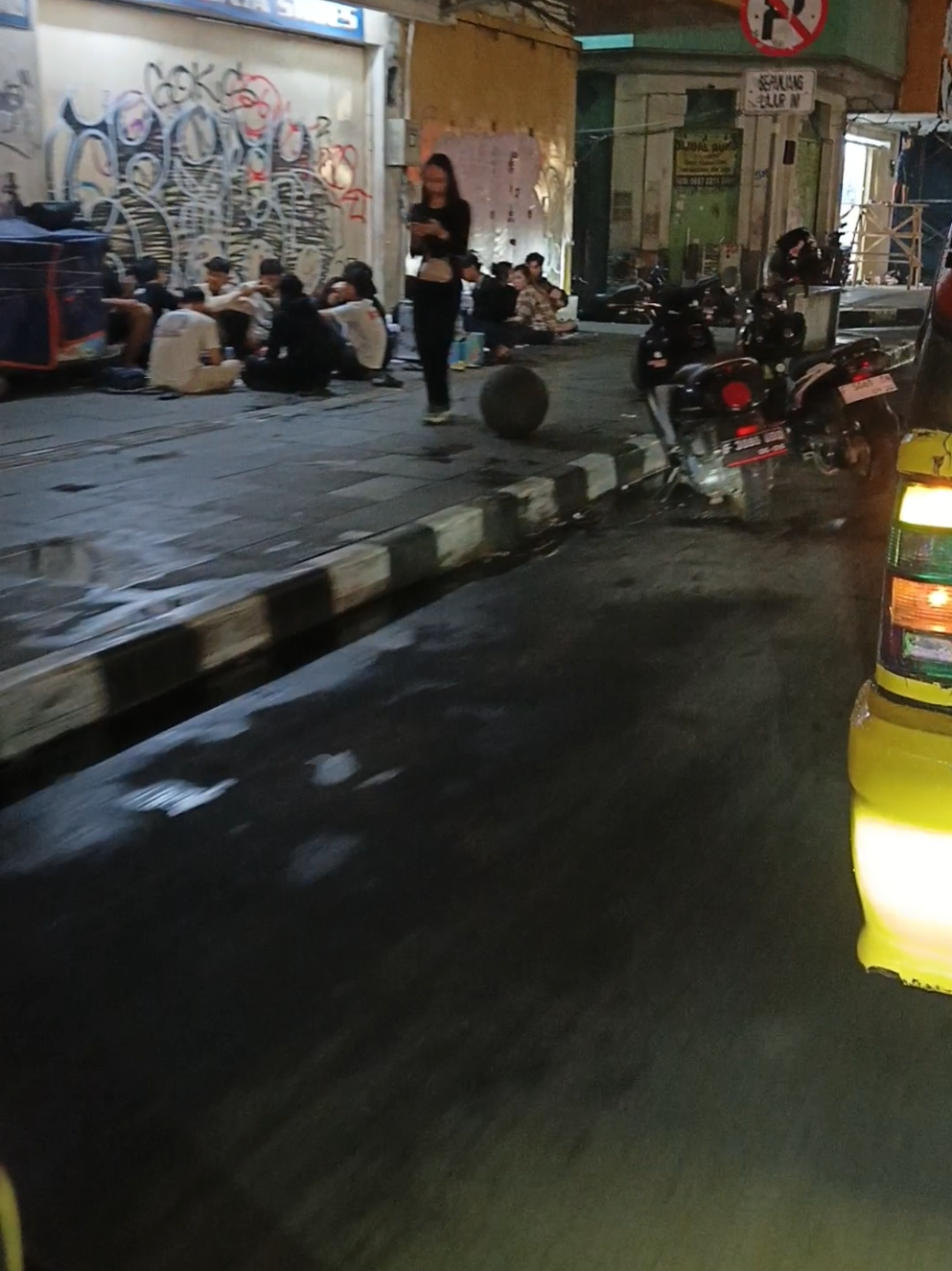 Siapan nih yang suka nongkrong Sambil Jajan Cuanki di JL. A Yani Sukabumi 😊 #sukabumi #fyp #nongkrong 