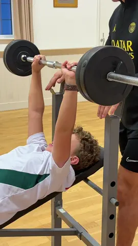 Putting in the work 💪 Strength isn’t just about lifting weight — it’s about holding your ground, winning duels, and staying sharp every match. As a centre-back, I need power, balance, and endurance to back my team and lead by example. Sessions with Josh pushing me past limits ⚡ #StrengthTraining #FootballFitness #CentreBack #LeadByExample #TeamFirst 