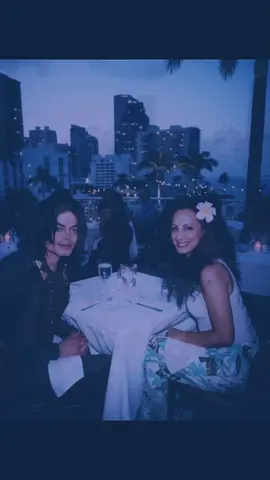 You make me say ❤️✨#michaeljackson #tatianathumbtzen #mjjforever #couplelove 