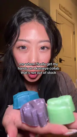 no one’s doing it like @LUSH x @KATSEYE 💙🫵🏼 @Gap ur next. #lush #soap #katseye #kpop 