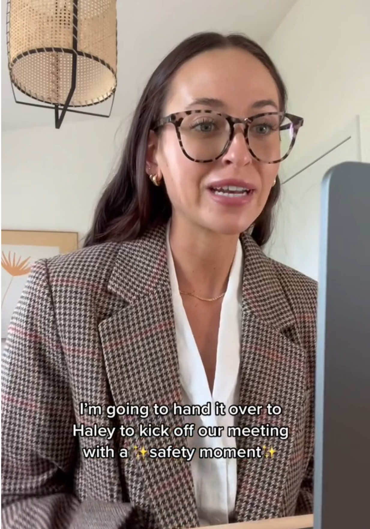 A safety moment I am here for 👏🏼