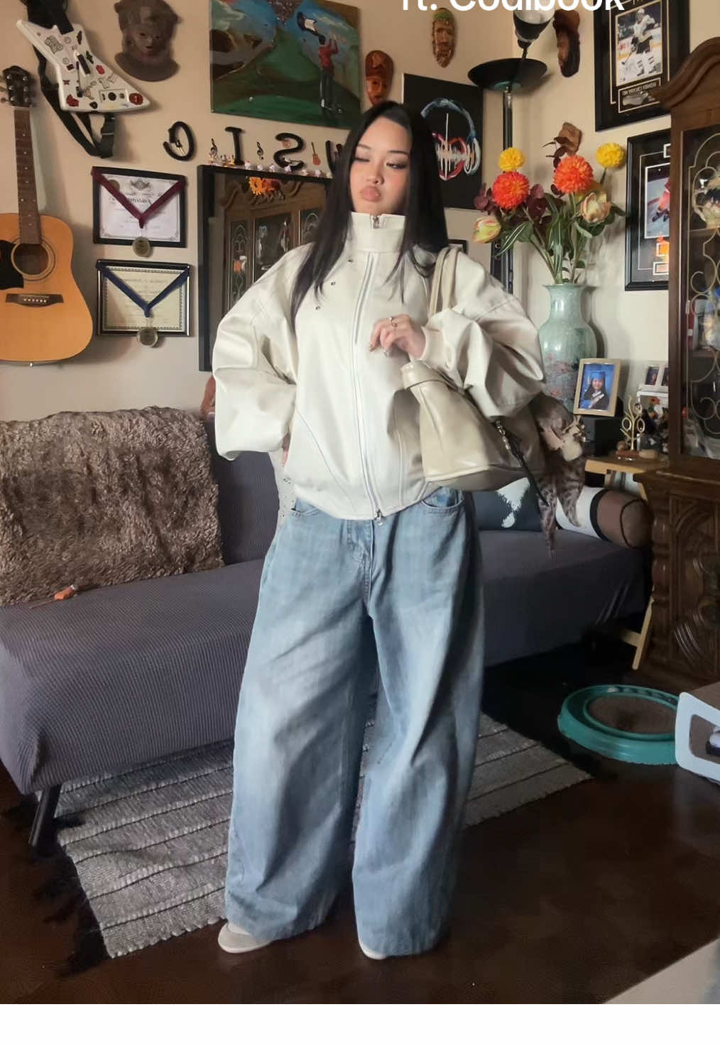 I’m gonna be repeating this fit so much this fall😭😭  Jeans from @Codibook !! #OOTD #fallfashion #streetwear #falloutfits #cortis 