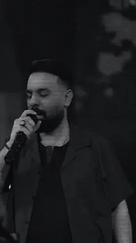 اوف شكد احتاجلك…#احمد_جواد#شكد_احتاجلك#شبكة_اوتار #اغاني_عراقيه #capcut 