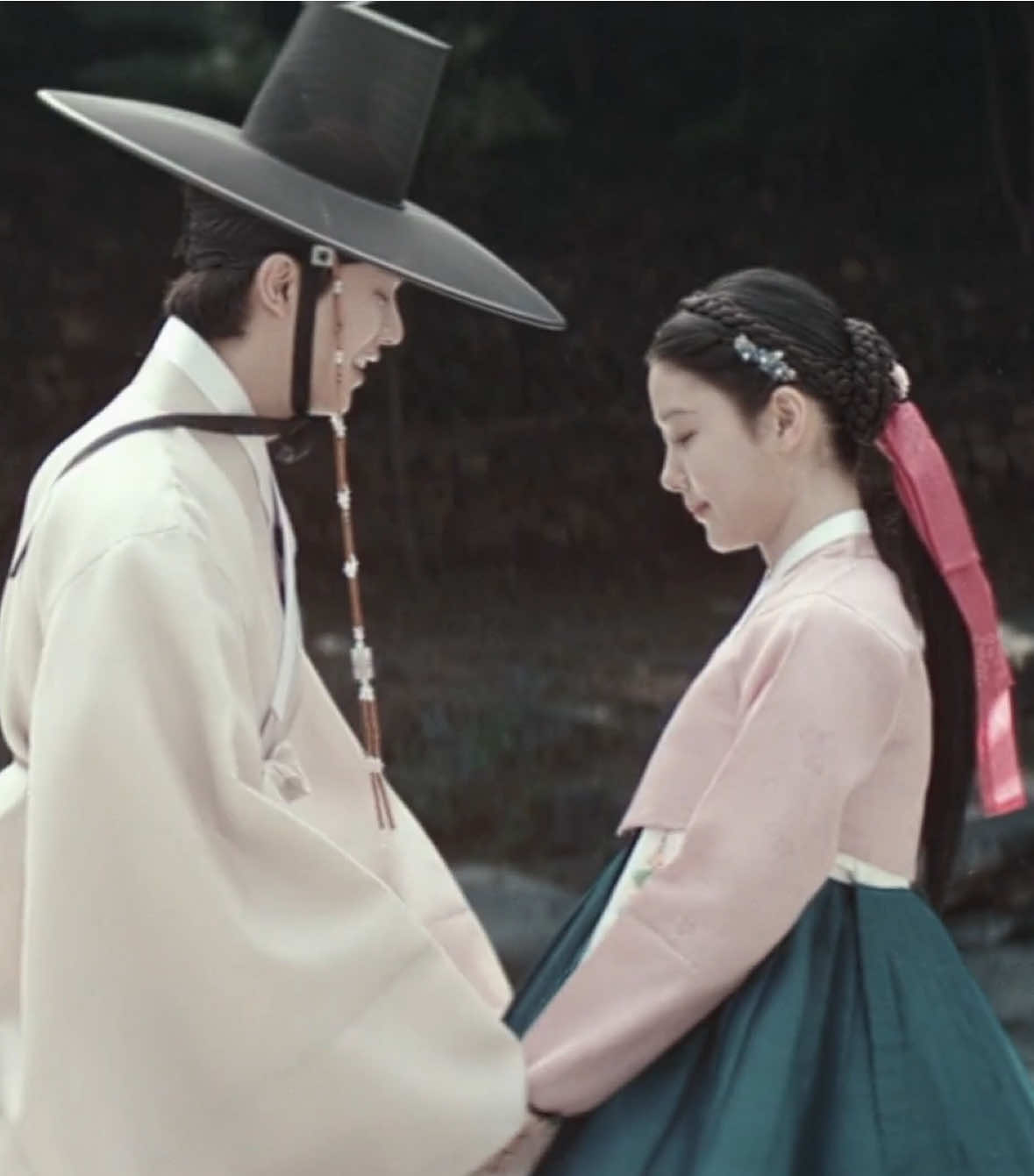 they’re so underrated  {cc: impvlse, sc: kdscnepacks} #mydemon #wolsim #yisun #dohee #guwon 