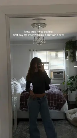 I love a calm day off 🥰 this Levi’s green barn jacket that I found at Tjmaxx though?! Such a good find :) #newgradnurse #Vlog #tjmaxx #yoga 