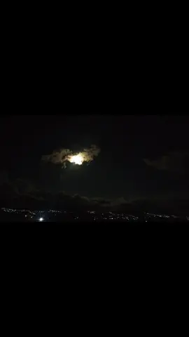 #luna  una noche fría .....