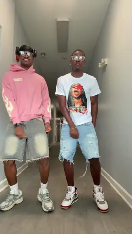 we hit this dance 😂😂