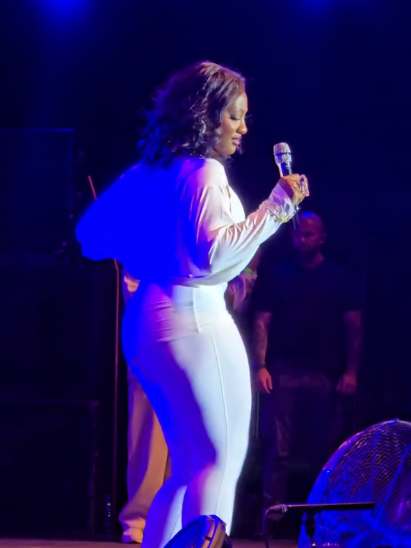 Whine😍❤️ #tems #temsedit #trendingsound #omahlay #soweto 