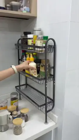 🛍️Suporte de Especiarias de Metal Ajustável Para Parede, Organizador de Cozinha Sem Necessidade de Fazer Furos  📌 Comente QUERO que te envio o link  #cozinhaorganizada #praticidadenacozinha  #suportedetemperos  #semfuros  #organizadordecozinha 