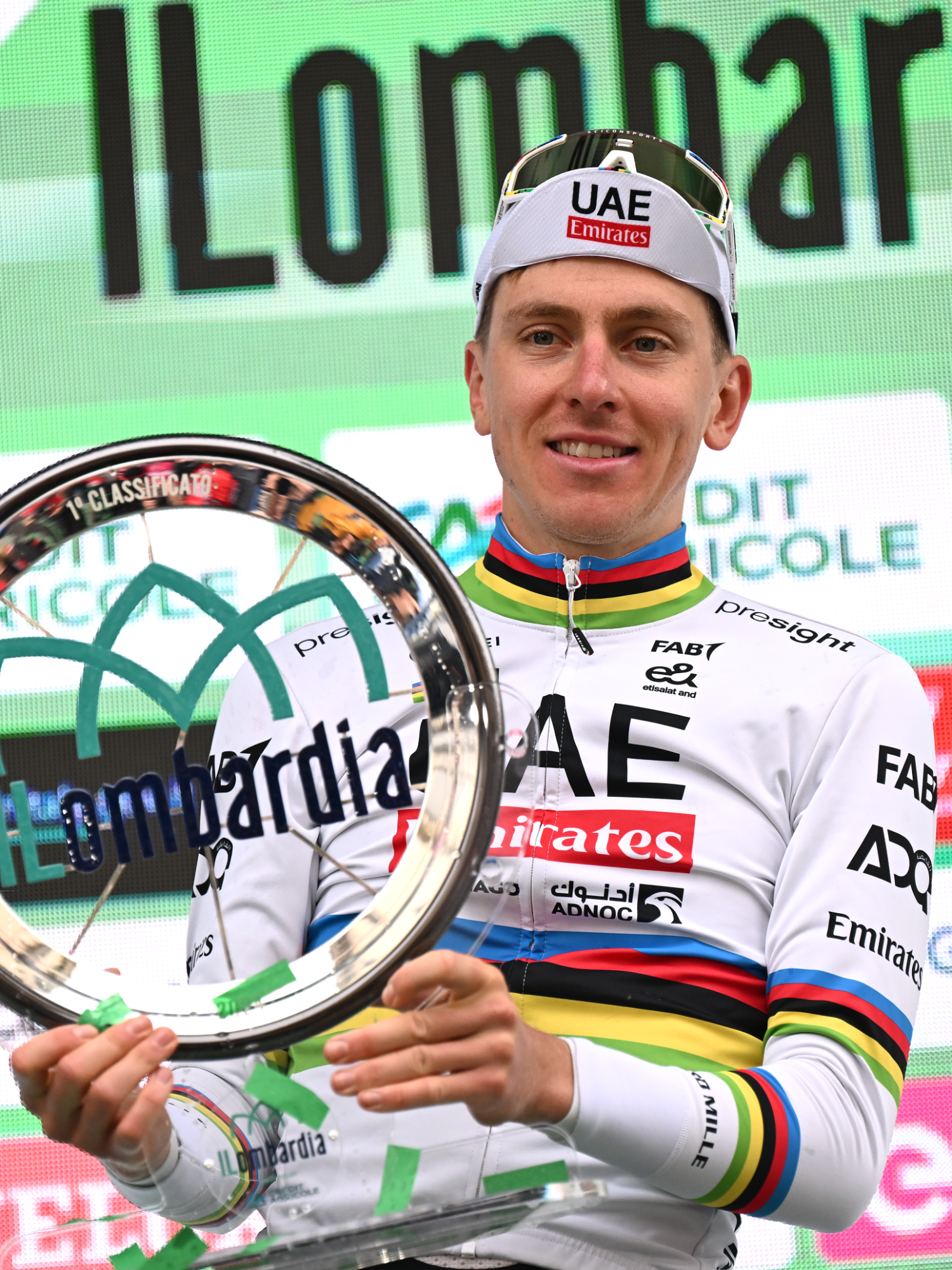 ¿No hay cuatro sin cinco? No tiene límites... y todo el mundo lo sabe 👽🌈 🔥 El póker de Tadej Pogacar en #IlLombardia al que quiere añadirle una quinta victoria consecutiva #deportesentiktok #ciclismo #tadejpogacar