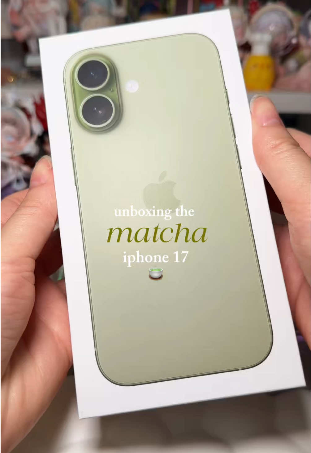 from a former iphone 14 pro girly hehe 🍵 #fyp #iphone17 #unboxing #sagegreen #matcha @apple 
