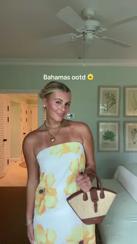 obsessed with this dress 💛🌼 @Fortunate One 