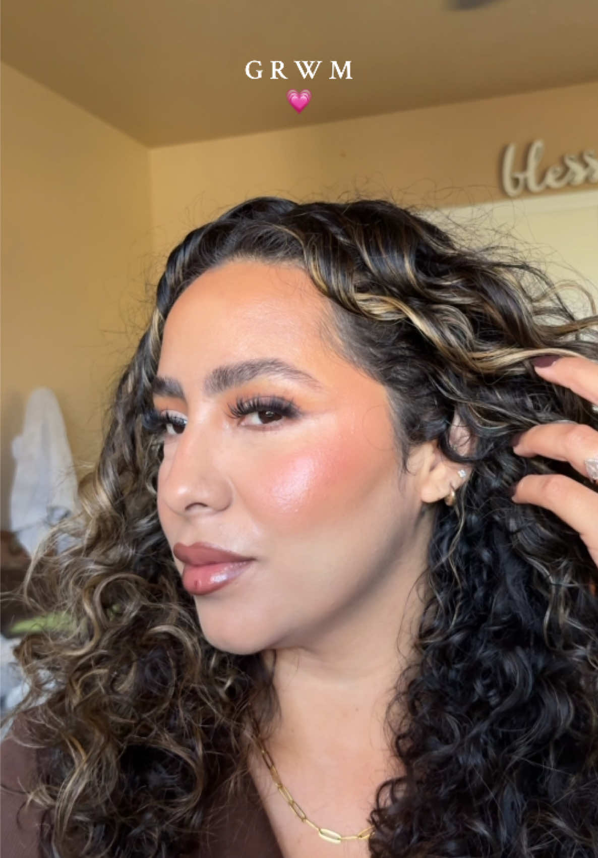 grwm 🤎 @Haus Labs  @Maybelline NY  @Beauty Creations Cosmetics  @LYS Beauty  @elfcosmetics  @Rare Beauty  @bareMinerals  @Anastasia Beverly Hills  @Huda Beauty  @NYX Professional Makeup  @ONE SIZE BEAUTY  #makeup #makeuptutorial #grwm #grwmmakeup #makeuptok 