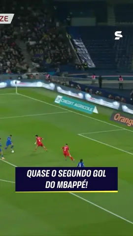 MBAPPÉ QUASE FAZ O SEGUNDO! 😱⚡ O atacante francês chegou perto de ampliar a vantagem para a França, mas a bola passou raspando! 🥅🇫🇷 *Contém legenda automática #EliminatoriasNoSportv #Mbappe #Franca #CopaDoMundo2026 #FutebolEuropeu