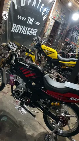 pura pura ninjar ❤️💛🖤  #ninjass 