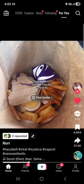 @Jordan🍂 me and the bestie getting called out😝👀 #tacobell #food #bajablast #bestie #pookie 