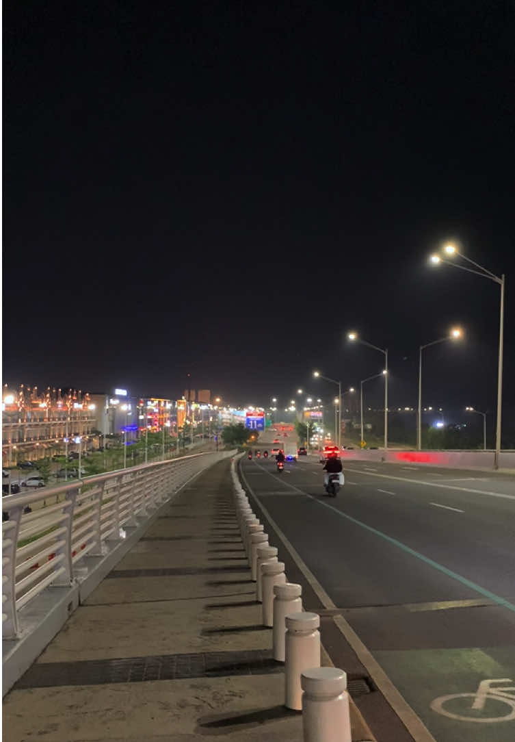 kalau suka ambil edit sendiri#jakarta #jakartanight #storytime #foryoupage #fypage 