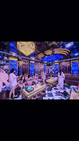 Đến giờ tan ca của các bé . Nhanh không các bé đòi xoá @Dương Gà #paris502kimgiang 