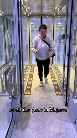 To the salon! #holidays #mallorca #fyp 