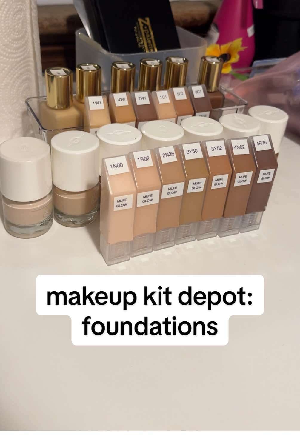 An exciting (!!!) makeup depot today using the g-series bottles from @Grishan Roof 😊 #promakeupartist #makeupkit #makeupartist #foundation 