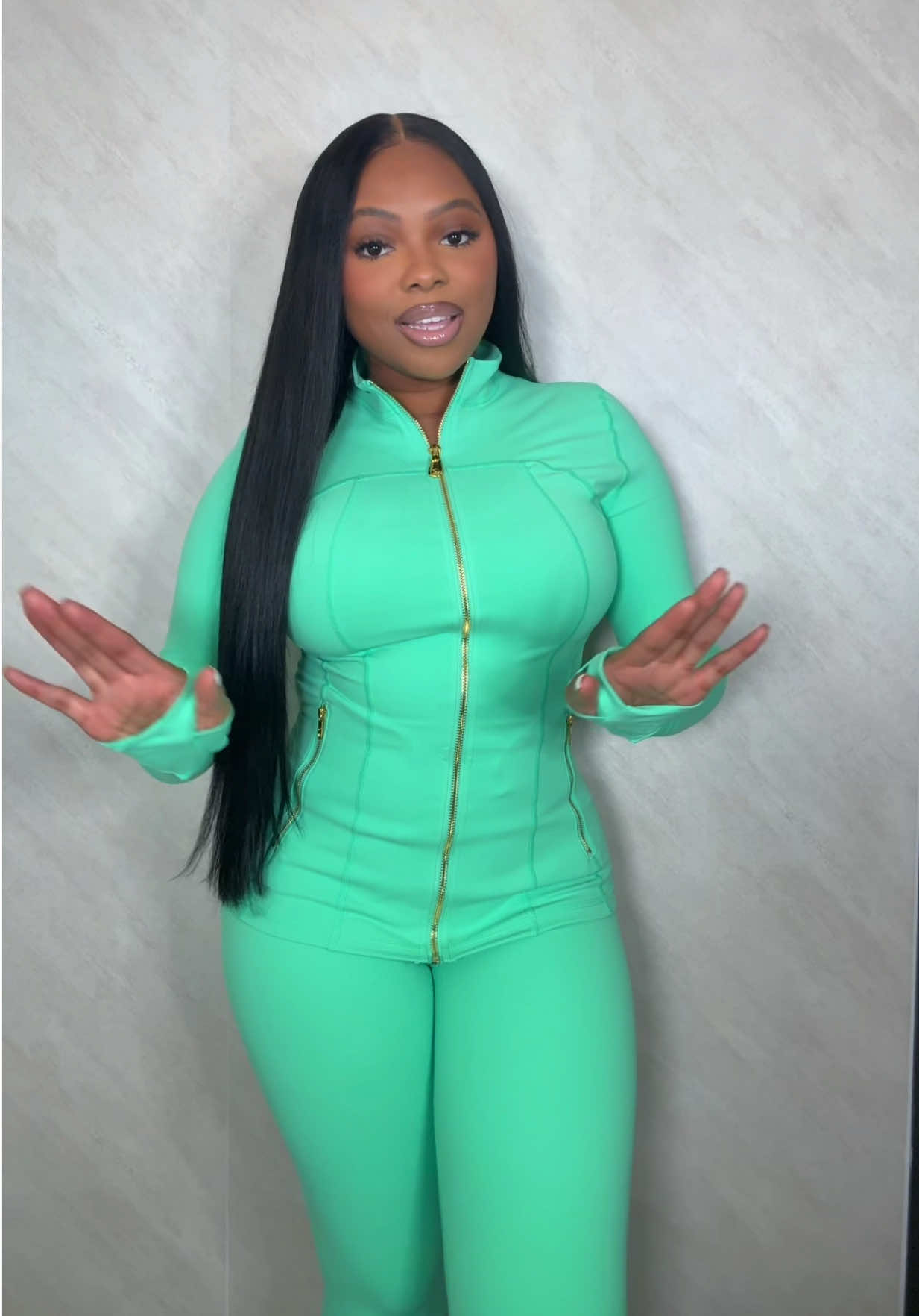 😍💚💚💚 #falldealsforyou #fall #activewear #tiktokshopcreatorpicks 