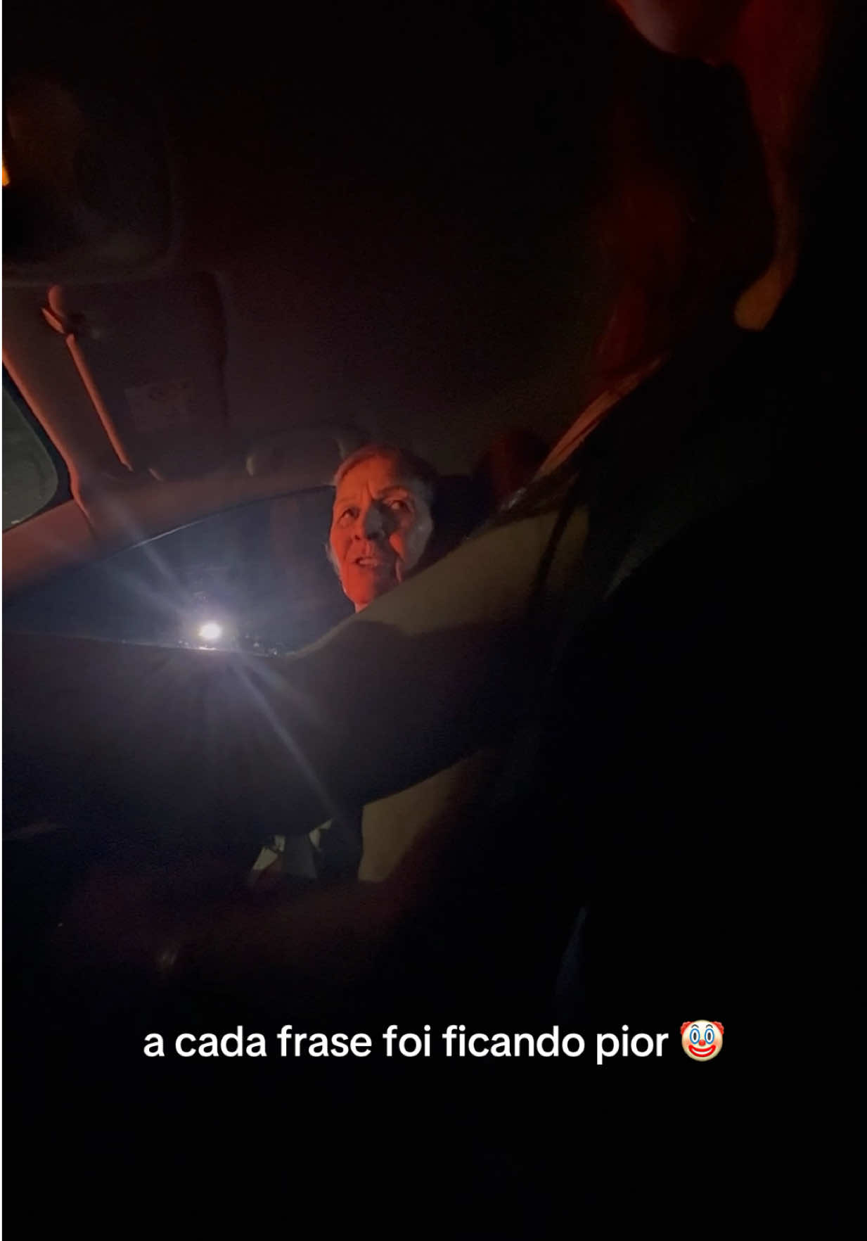 ela: indignada  ele: um velho de 80 anos kkkkkkkkkkkkkk #FYP #NP #viral #humor 