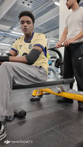 90kg smashed 🔥🔥🔥#gymrat #gym #GymLife #somali#somalitiktok 