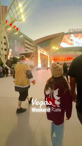 My Vegas is very different from most people’s Vegas.. #vegas #familytime #WeekendVibes @Jason 
