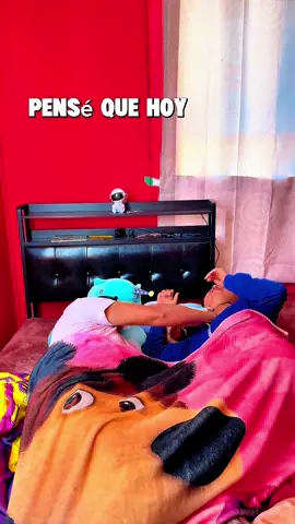 Soñé que comía sopa. 😂🤣  #funny #chicken #funnyvideos #viralvideo 
