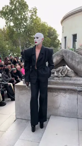 #genamarvin at Rick Owen’s show #rickowens #aurafarming 