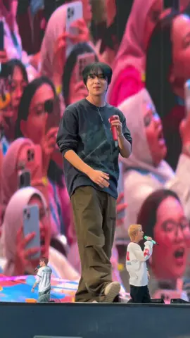 udah kangen banget sama abang gmn ini😭😭#thedreamshow4_in_jakarta #tds4jakarta #leehaechan #thedreamshow4 