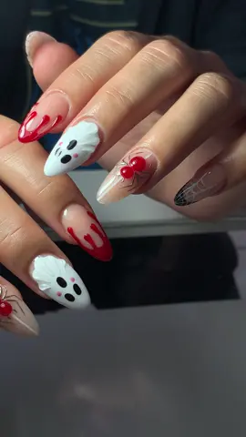 La mejor temporada 🎃✨#nailsartvideos #foryoupage❤️❤️ #halloweenlook #tendencias 