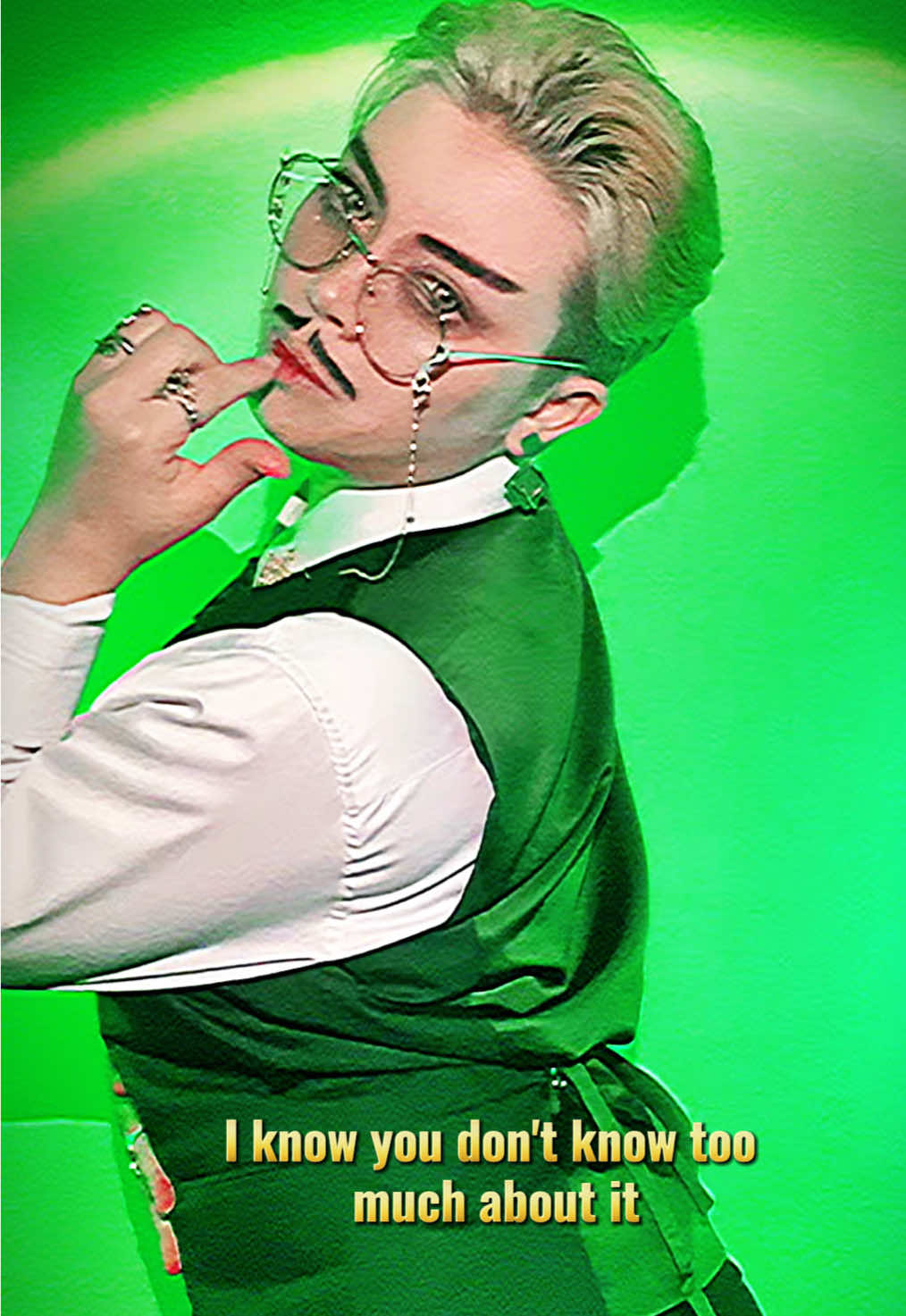 children do not be weird to me. I am elderly #eliasbouchard #eliasbouchardcosplay #tma #tmacosplay #themagnusarchives 