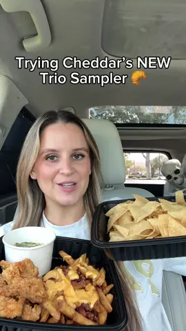 Trying Cheddar’s NEW Trio Sampler 🥐 #cheddars #Foodie #foodreview #foodtiktok #appetizer 