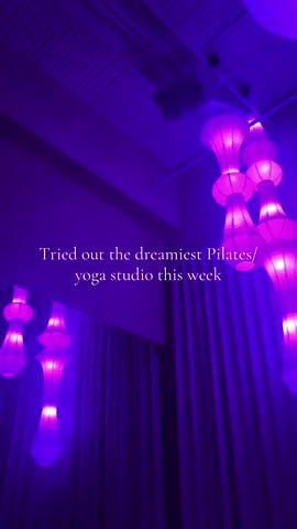 Haven’t worked out in like a week in NY but something about being in a new city makes me want to try new studios! I took their yogilates class and it was so hard but so good and I loved the vibes in here. I did take a 7am class though and it was dark out and hard to find so just be careful if you’re new to the area and doing the same lol #pilates #yoga #yogithot #yogithotstudio #fortlauderdale 