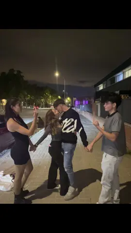 felices los 4🥳