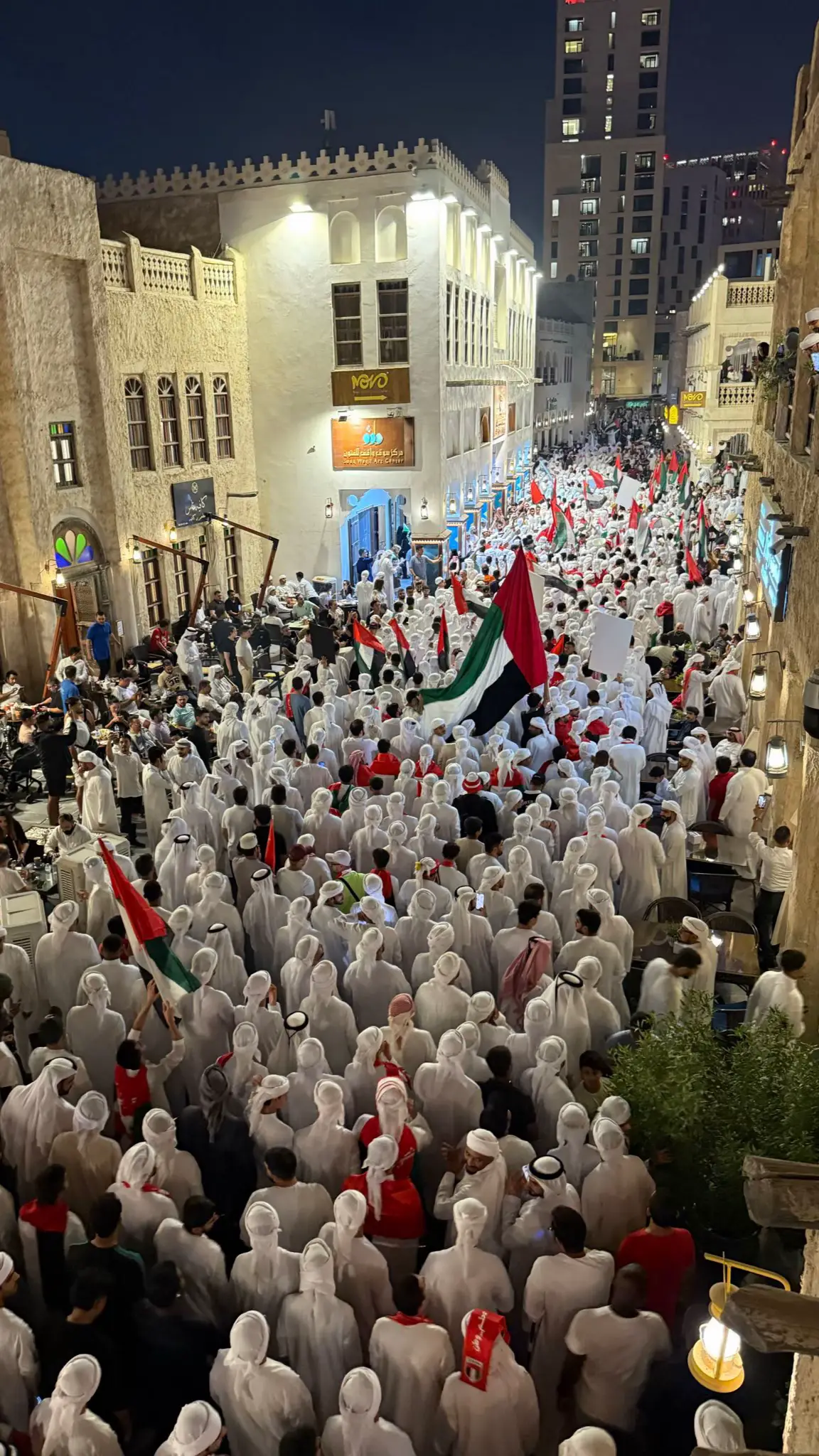 الله يفرحهم وينصر منتخبنا باجر #الامارات #الامارات_عمان #الدوحة