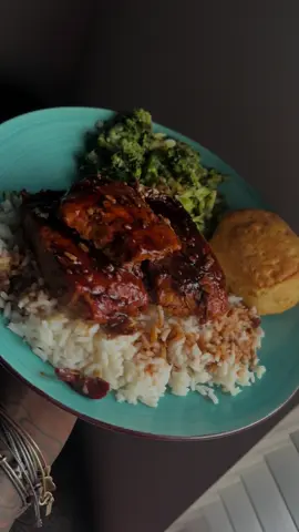 Ts Don’t Stopppp 😘 #cookingathometiktoktv #homecooked #salmondinner #fypシ゚viral #bigback 