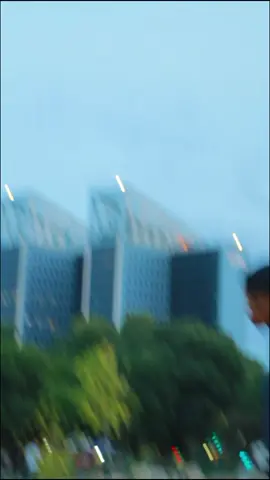 كي تهود تشري نلقا روحي نجري🏃😜 #شاشه_سوداء #شعب_الصيني_ماله_حل😂😂 #foryoupage #دير_جام_في_خاطر_هاذ_الفيديو❤✨ #fyp 