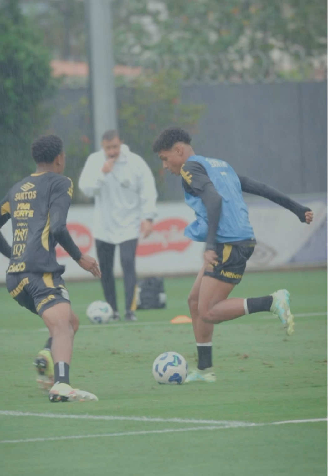 Que categoria, Souza! 😮‍💨 #Santos #SantosFC #TikTokEsportes 