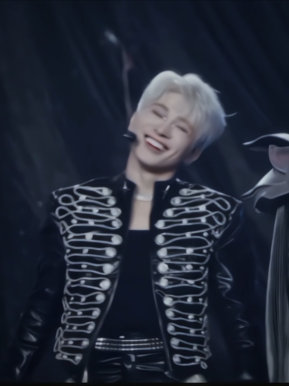 ảnh để tóc trắng nhìn bad boy thiệc nha #sonk #xh #anhtraisayhi2025 