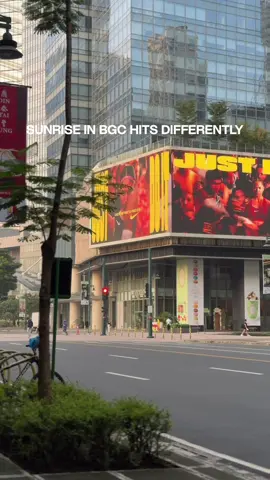 BGC in the morning 🌅 Since it’s already BER months, BGC is getting crowded. Here I am enjoying  BGC without the crowd. So, if you’re planning to stay in BGC for the holidays. I highly recommend to explore early in the morning instead of joining the crowd in the evening.  #bgc #bgchighstreet #bonifacioglobalcity #foryou 