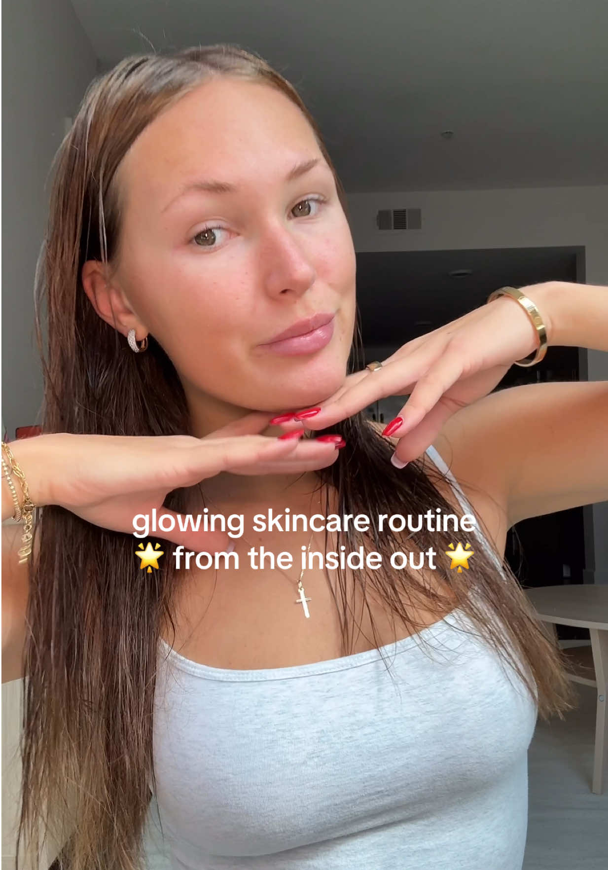 Skincare starts in the gut! 🍋🫐🥒🍉🥕🥑 If you're struggling with breakouts, dullness, hes inflammation, start by looking inward. Heating your skin starts with nourishing your gut, balancing hormones, supporting your detox pathways, and reducing inflammation from within. When you heal one, you heal the other! #skincare #skincareroutine #glowingskin #glowingskintips #clearskin 