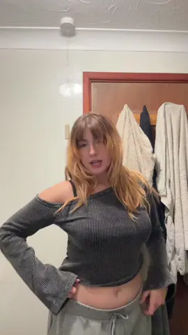 Still obsessed with this song #bowlingalley #audreyhobert #fyp #foryoupage #dance 