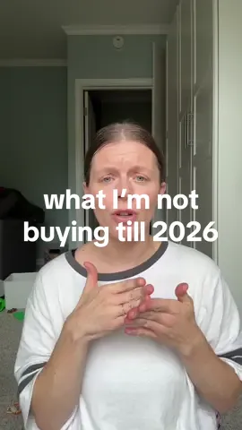 what should you not buy till 2026? Let’s slow down, save money and fight the cycle of constant consumption. #sustainableliving #ecofriendlyliving #Sustainability #lesswaste #underconsumption 