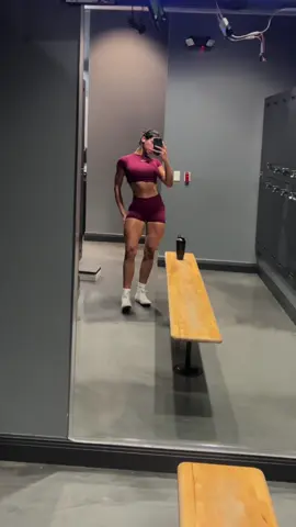 @DFYNE ❤️ dc: “ZEYNAH”