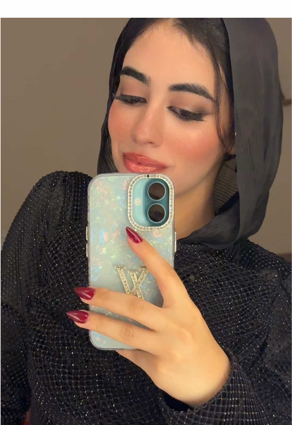 #darkfeminine #makeup #black 