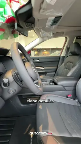 🚙 Nissan Pathfinder: domina el camino con estilo y tecnología 💪 Motor V6 con 270 hp y torque de 250 lb-pie para potencia y respuesta instantánea 🛣️ Transmisión automática de 9 velocidades, ideal para ciudad y carretera   🔐 Seguridad de punta con 16 asistencias al camino: • ProPILOT Assist para conducción semiautónoma   • Frenado inteligente con detección de peatones • Alerta de punto ciego • Alerta de abandono de carril + intervención inteligente   📱 Conectividad que te acompaña: • Pantalla de 9″ con Apple CarPlay / Android Auto   • NissanConnect® con funciones remotas, notificaciones de mantenimiento y más   🏡 Interior funcional y cómodo: • Asientos de piel Napa • Sistema de audio Bose de alta fidelidad   • Quemacocos panorámico • Cargador inalámbrico • Configuración interior flexible para adaptarse a pasajeros y carga   🌐 Tecnología que se anticipa: Visión periférica inteligente (360°) con detección de objetos en movimiento   📍 Descúbrela en nuestras agencias Nissan Autocom Ven, siéntela al volante y vive una experiencia SUV a otro nivel. #NissanP#NissanPathfindern#Pathfinder2025a#tiktokautos